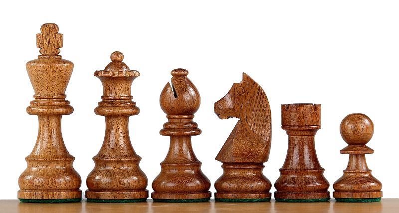 Pièces d'échecs - German Knight Timeless — Acajou