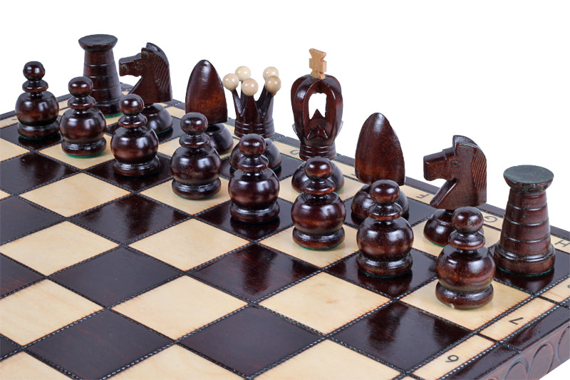 Jeu d'Echecs ROYAL en bois de charme, de grande taille (44 x 44cm) - Ensemble Complet