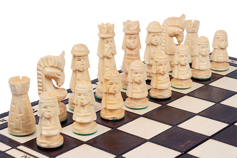 Jeu d'Echecs GIEWONT en bois de tilleul, de taille moyenne (57 x 57cm) - Ensemble Complet