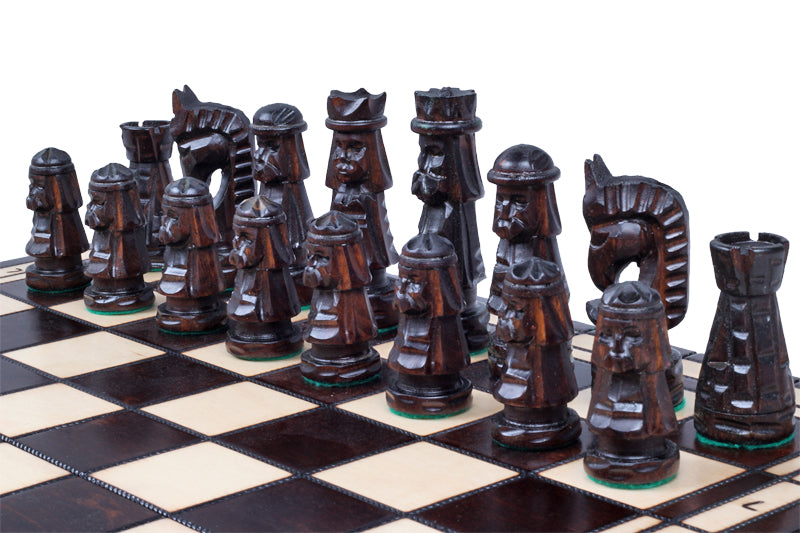 Jeu d'Echecs GIEWONT en bois de tilleul, de taille moyenne (57 x 57cm) - Ensemble Complet