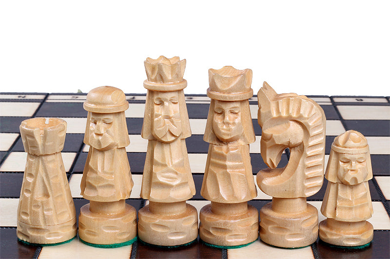 Jeu d'Echecs GIEWONT en bois de tilleul, de taille moyenne (57 x 57cm) - Ensemble Complet