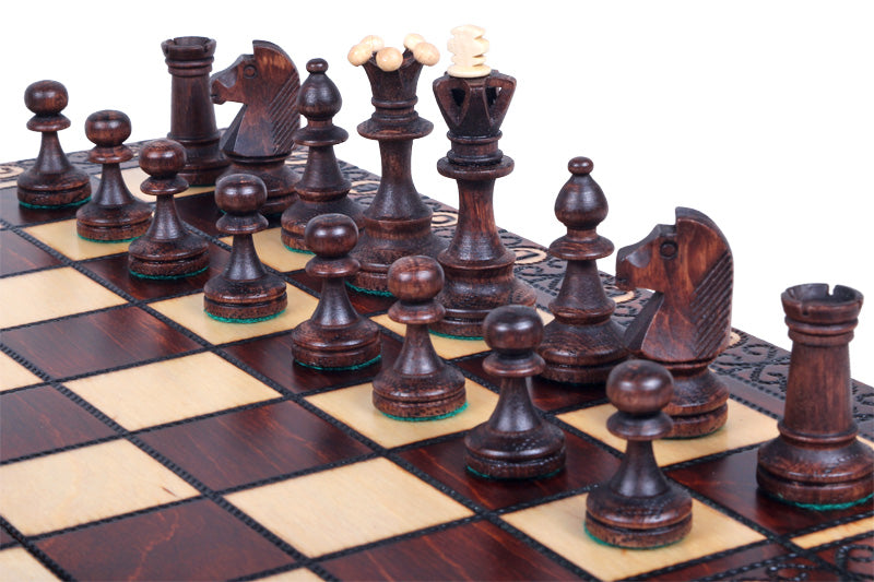 Jeu d'échecs SENATEUR en bois de charme, de taille moyenne (41 x 41cm) - Ensemble Complet
