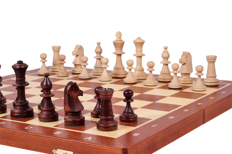 Jeu d'échecs DE TOURNOI No 5 en bois de charme avec l'échiquier en marqueterie de bois d'acajou et sycomore, de taille 5 (48 x 48cm) - Ensemble Complet