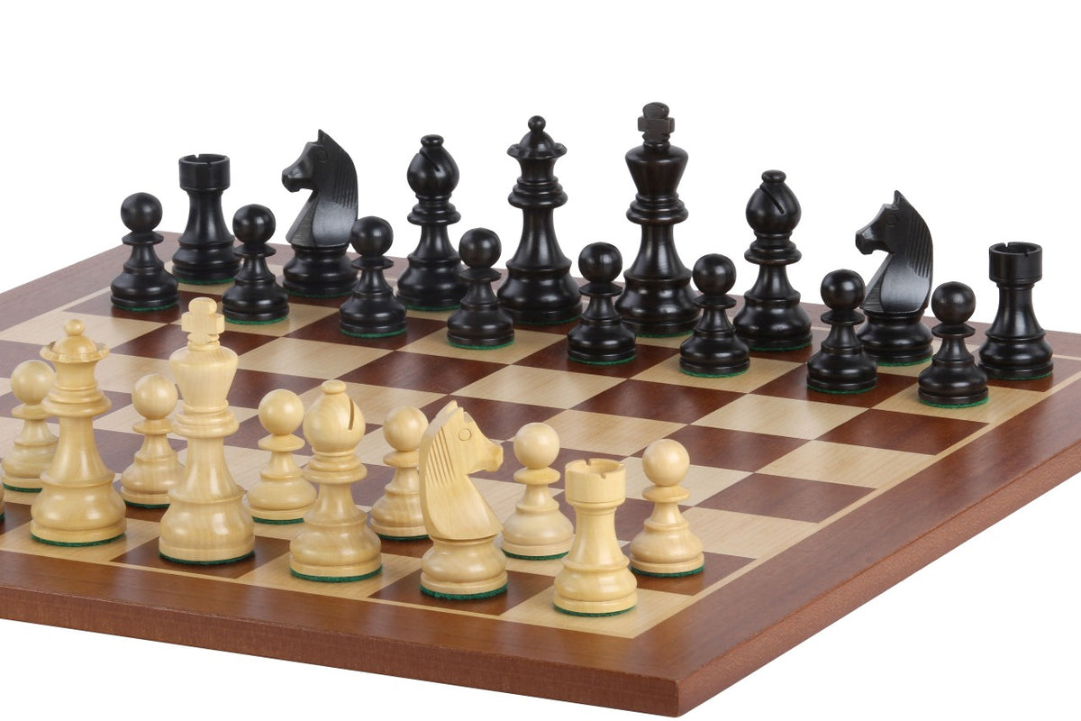 Échiquier avec coordonnées en marqueterie de bois de padouk et sycomore  + Pièces d'échecs Timeless Ebonized - Ensemble de taille 5