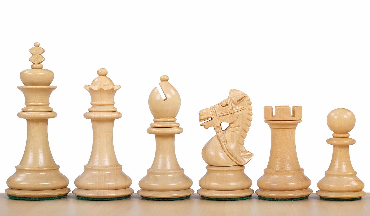 Pièces d'échecs King's Bridal en bois de buis naturel et teinté - Taille 3,50''