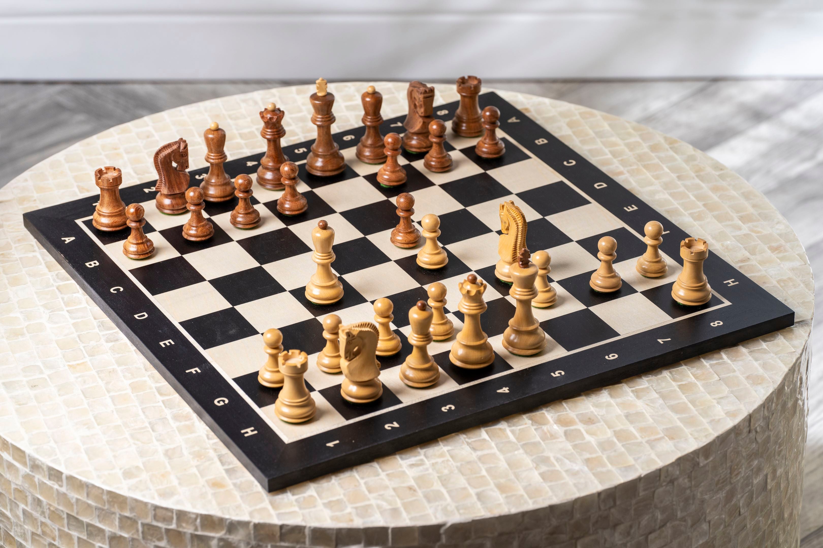 Pièces d'échecs Zagreb en bois d'acacia et de buis - Taille 3,50''