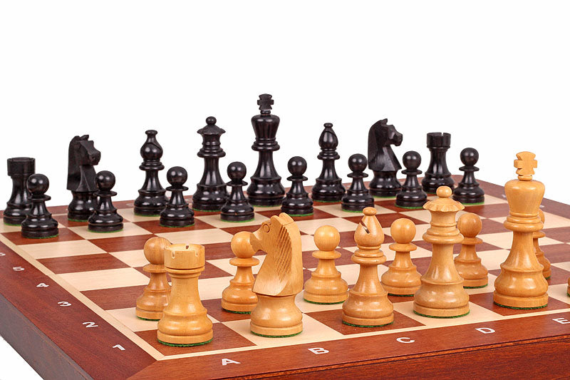 Jeu d'échecs de tournoi avec les pièces German Knight en bois de buis de taille 5 (48x48cm) - L'ensemble complet