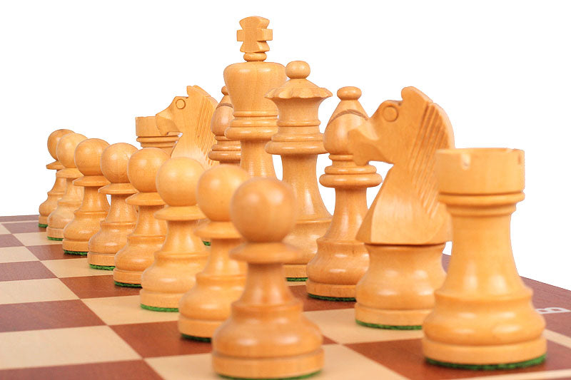 Jeu d'échecs de tournoi avec les pièces German Knight en bois de buis de taille 5 (48x48cm) - L'ensemble complet